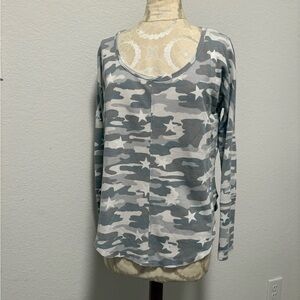 Lucky Brand Gray Camouflage Long Sleeve Tee
